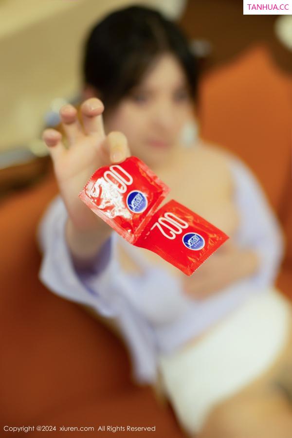 豆瓣酱  [XiuRen]高清写真图 2024.06.07 No.8677 豆瓣酱 丝袜美腿第78张图片